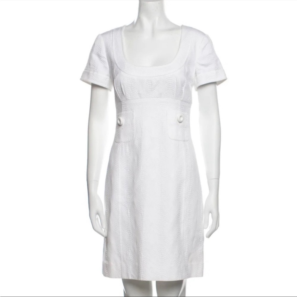 Trina Turk White Textured Scoop Neck Dress with Pockets and Empire Waist size 0